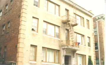 Myrtle Arms in Oakland, CA - Foto de edificio - Building Photo