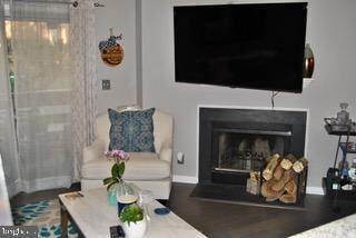 240 S Reynolds St, Unit 101 in Alexandria, VA - Building Photo - Building Photo