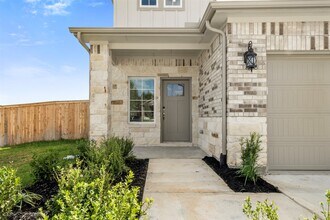 251 Charles Rdg Dr in Montgomery, TX - Building Photo - Building Photo