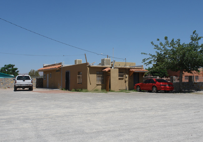 7242 Dale Rd in El Paso, TX - Building Photo - Building Photo