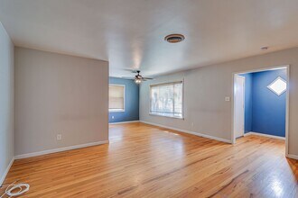 2620 Truxtun Ave in Bakersfield, CA - Building Photo - Building Photo