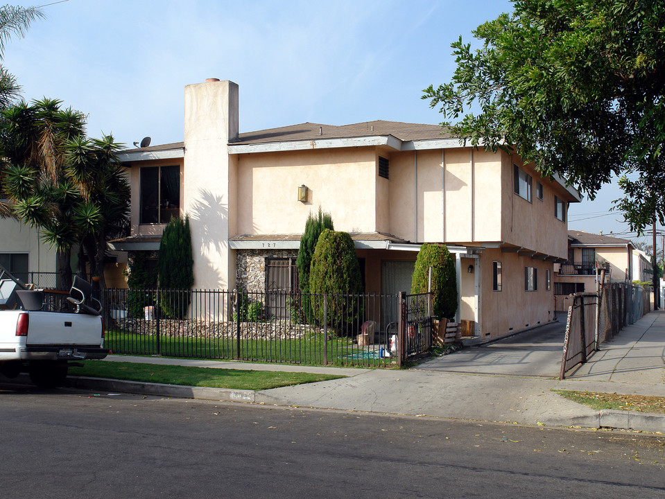 727 Walnut St in Inglewood, CA - Building Photo