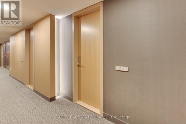 629-1629 King St W in Toronto, ON - Building Photo - Building Photo