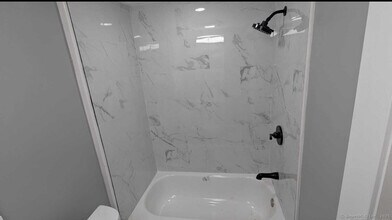 478 Shelton Ave in Hamden, CT - Building Photo - Building Photo