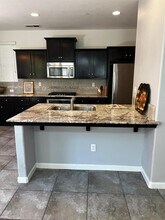 7037 N Creative Dr in Fresno, CA - Building Photo - Building Photo