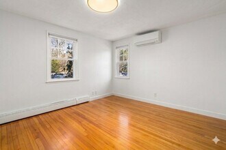 22 Munroe Rd in Lexington, MA - Building Photo - Building Photo