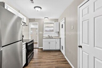 10261 Imperial Dr in St. Louis, MO - Building Photo - Building Photo