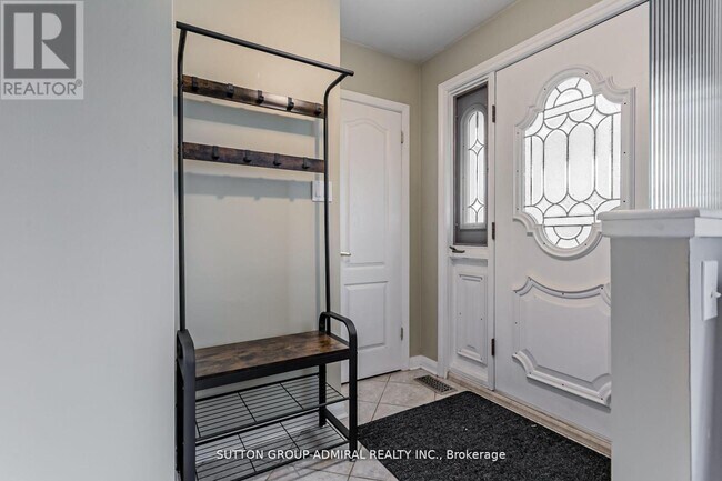 102 Cornwall Rd in Brampton, ON - Building Photo - Building Photo