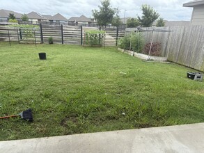 1218 Amistad Lp in College Station, TX - Building Photo - Building Photo