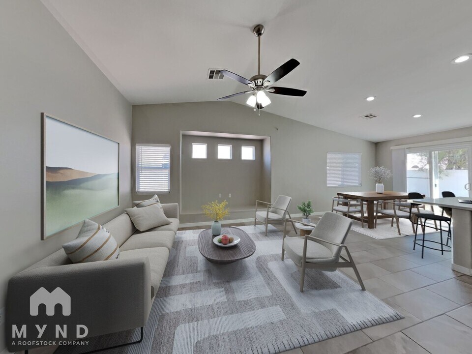 423 Regal Robin Way in North Las Vegas, NV - Building Photo