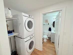 2108 Burroughs St in Savannah, GA - Building Photo - Building Photo