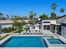 2197 Jacques Dr in Palm Springs, CA - Building Photo