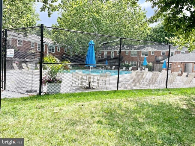 property at 2713 S Walter Reed Dr