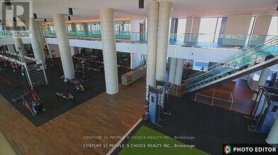 7890 Jane St in Vaughan, ON - Building Photo - Building Photo