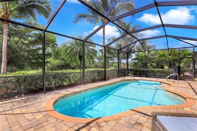 9530 Piacere Way, Unit 8-201 in Naples, FL - Building Photo - Building Photo