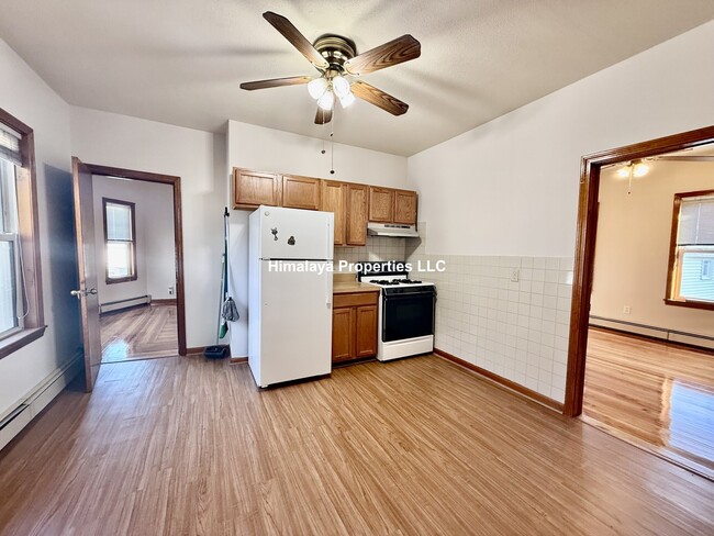 6 Boston Ave, Unit 2