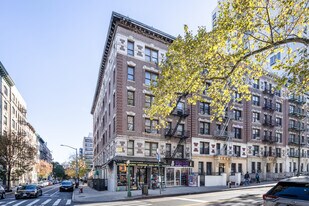 256-258 Manhattan Ave in New York, NY - Building Photo