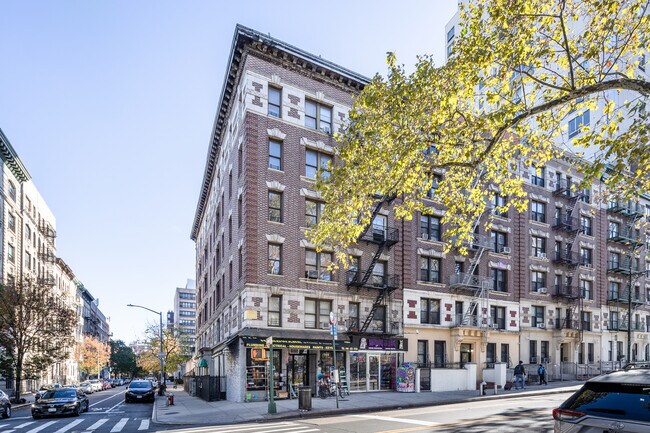 256-258 Manhattan Ave