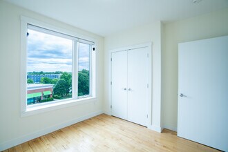 603 Concord in Cambridge, MA - Foto de edificio - Interior Photo