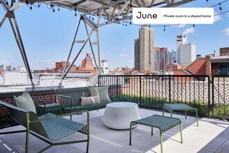 Room in Shared 3.0 bed/3 bath home in New York, NY - Building Photo - Building Photo