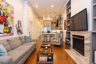 288 Commonwealth Ave in Boston, MA - Building Photo - Building Photo