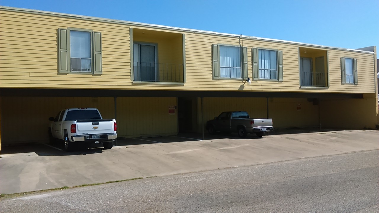 University Place in Galveston, TX - Foto de edificio