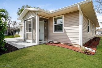 639 SW 4th Terrace in Cape Coral, FL - Building Photo - Building Photo