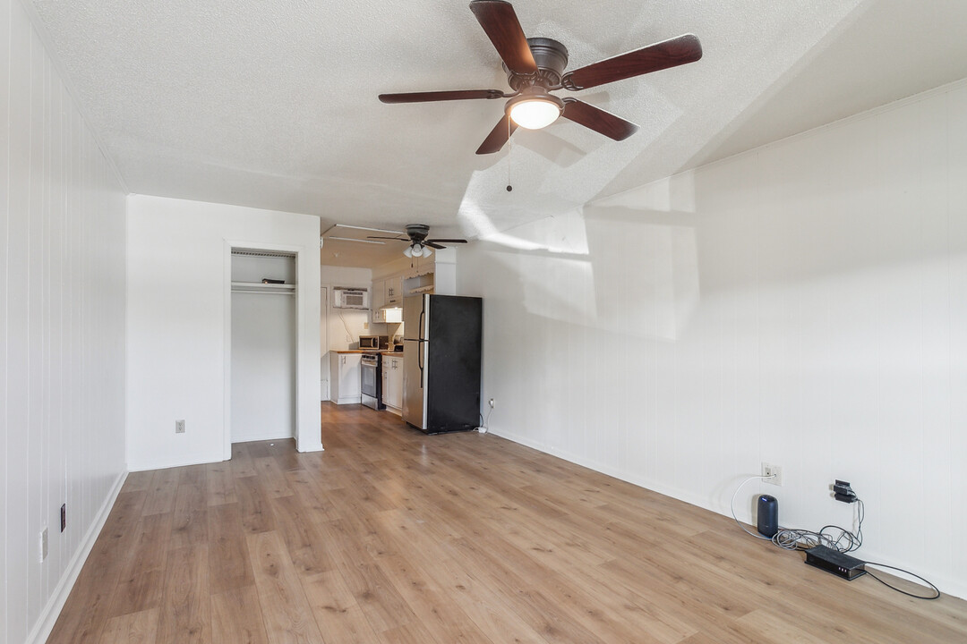 40063 W I 55 Service Rd, Unit 19 in Ponchatoula, LA - Building Photo
