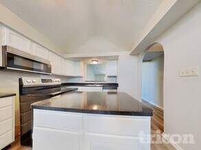 1224 Stradford Ct in Greenwood, IN - Building Photo - Building Photo