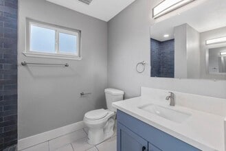 609 S Acacia Dr in Lemoore, CA - Building Photo - Building Photo