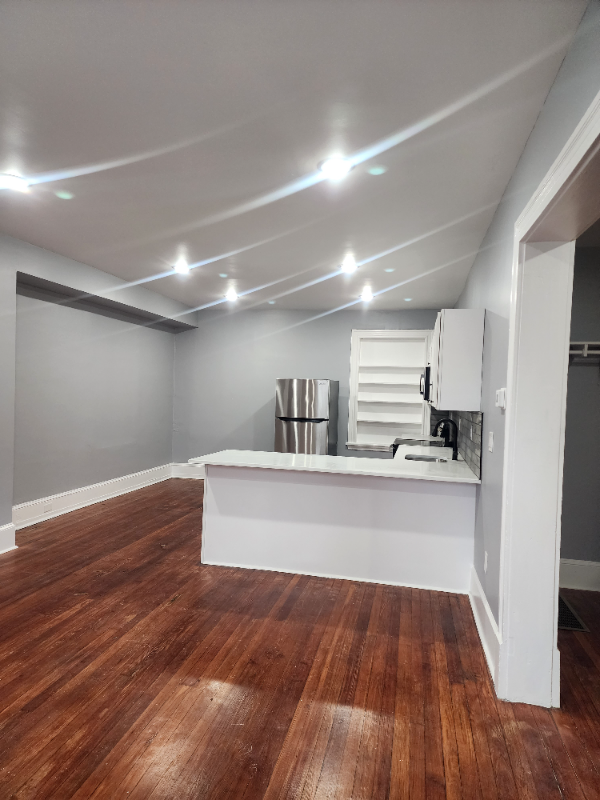 380 Vernon Rd, Unit 1 in Philadelphia, PA - Building Photo - Building Photo