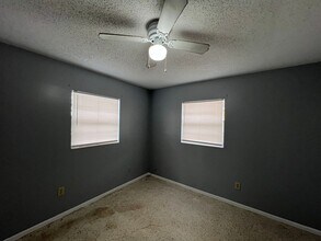 2426 Seneca Ave in Fort Pierce, FL - Building Photo - Building Photo