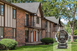 Country Squire (New Ownership & Management) Apartments