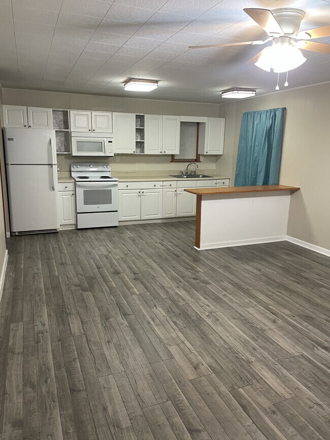 36 Truett Way, Unit A in Hayesville, NC - Building Photo - Building Photo