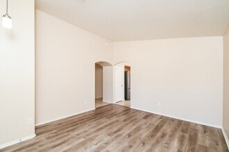 1123 E Stardust Way in San Tan Valley, AZ - Building Photo - Building Photo