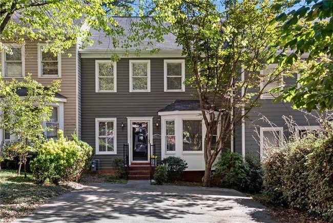 property at 1427 Old Virginia Ct SE