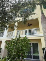 5348 Sagan Ln in Palm Beach Gardens, FL - Building Photo