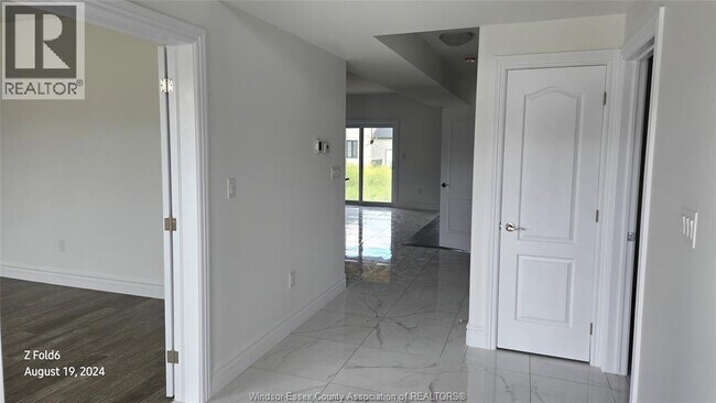 214 Cowan Ct in Amherstburg, ON - Building Photo - Building Photo