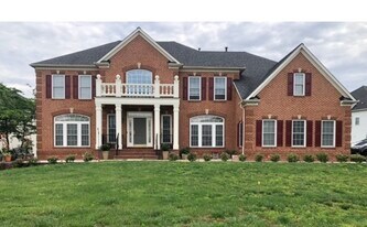 7612 Killbarron Dr, Unit Spacious Walkout Suite in Laurel, MD - Building Photo
