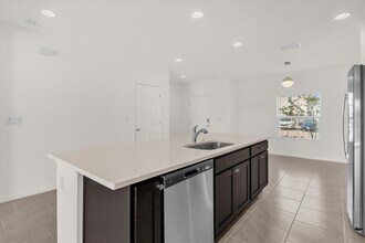 1108 Sand Torch Cir in Davenport, FL - Building Photo - Building Photo