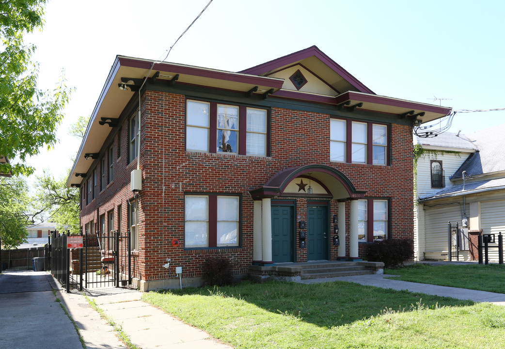 4600 Gaston Ave in Dallas, TX - Building Photo