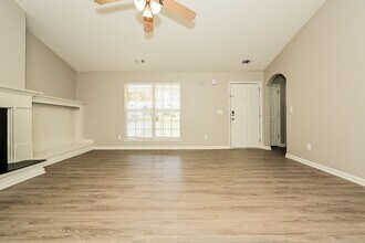 1001 Adie Cove in Mcdonough, GA - Foto de edificio - Building Photo