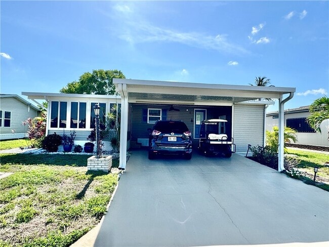 5 Oceans Blvd in Naples, FL - Foto de edificio - Building Photo