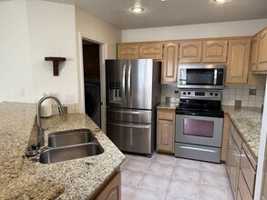 11028 Academy Ridge Rd NE in Albuquerque, NM - Building Photo - Building Photo