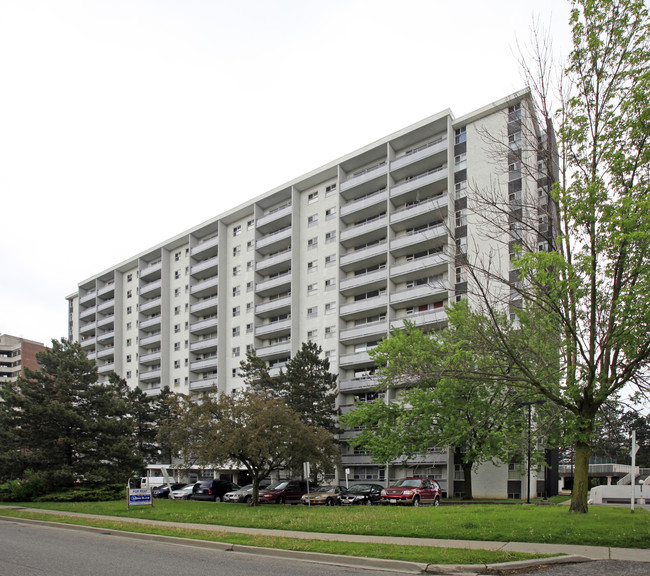 105 La Rose Ave in Toronto, ON - Building Photo - Primary Photo