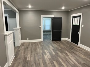 2821 N Avalon Pl in Peoria, IL - Building Photo - Building Photo