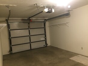1232 Schneiders Crossing Rd NW, Unit 1232B in Dover, OH - Building Photo - Building Photo