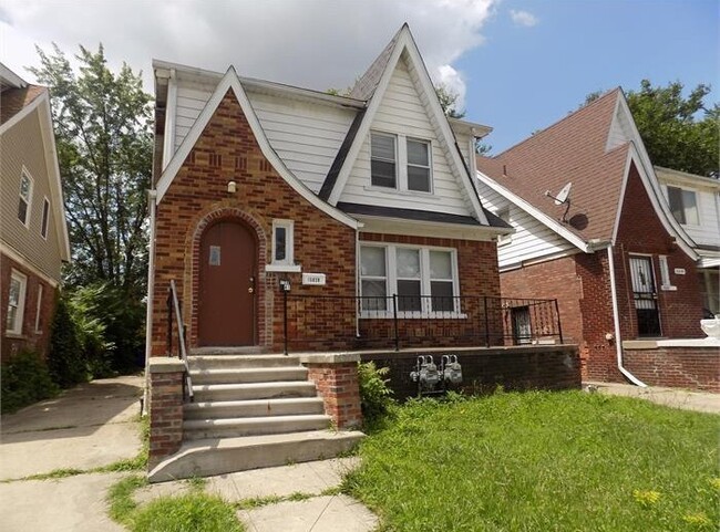 property at 15841 Kentucky St