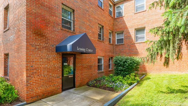 Eagles Crossing Apartments