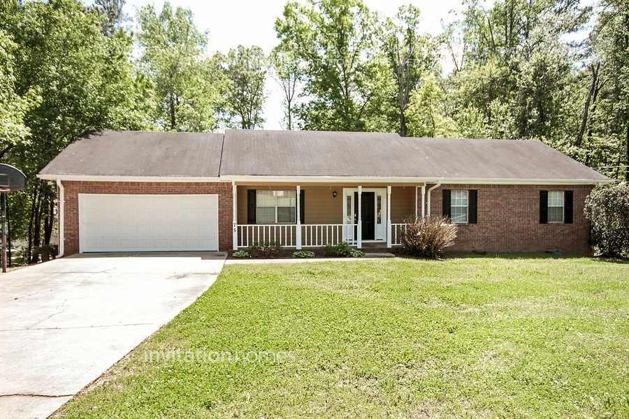 75 Autumn Cove in Covington, GA - Foto de edificio